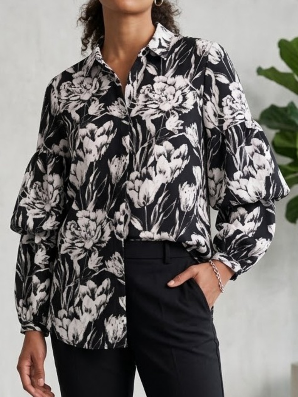 Isaac Mixrahi Bold Monochrome Floral Statement Sleeve Button-Down Blouse
Medium